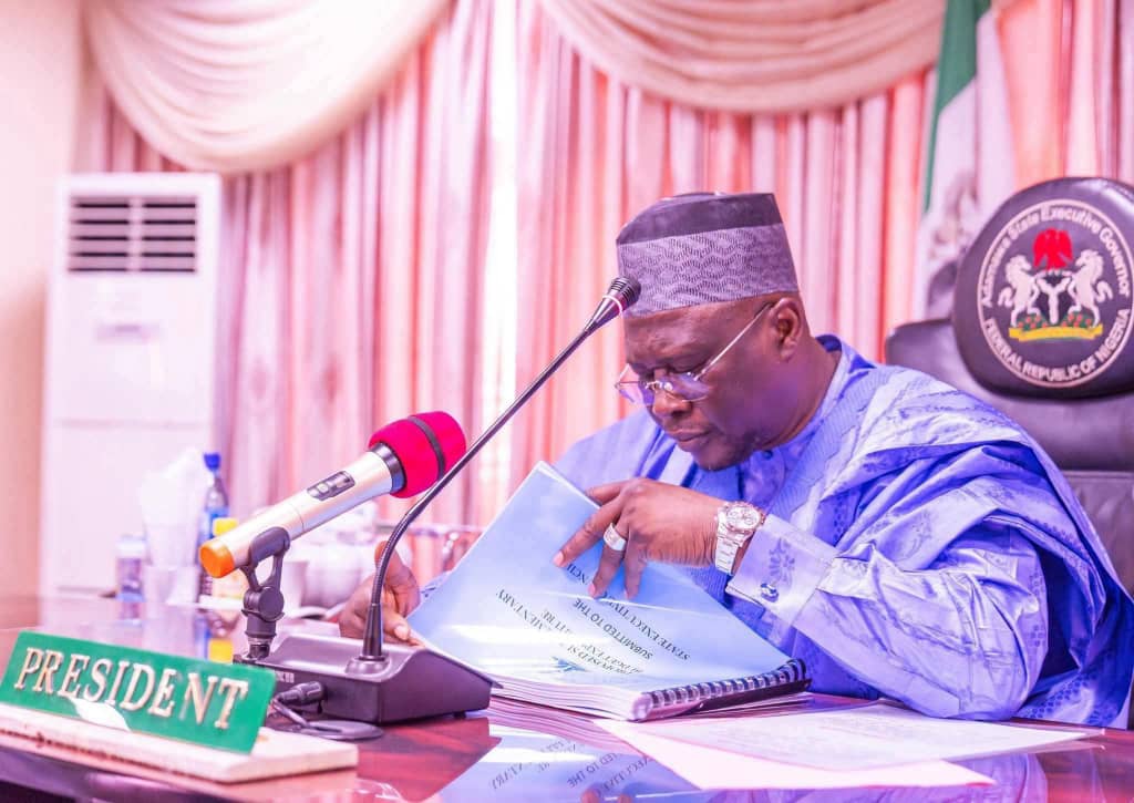 Fintiri Moves to Implement Outstanding Promotions, Upgrading of Adamawa Basic Education Teachers  ‎