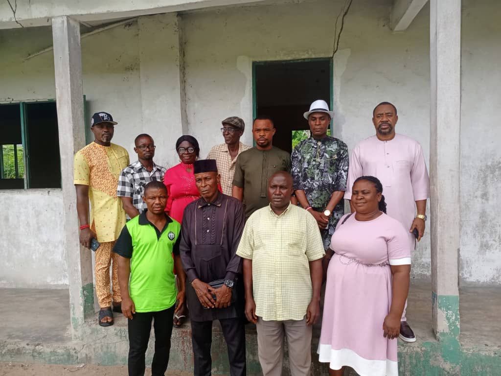 KAANI-BABBE LEADERSHIP STRENGTHENS EDUCATION WITH DESK DONATION TO COMMUNITY SECONDARY SCHOOL